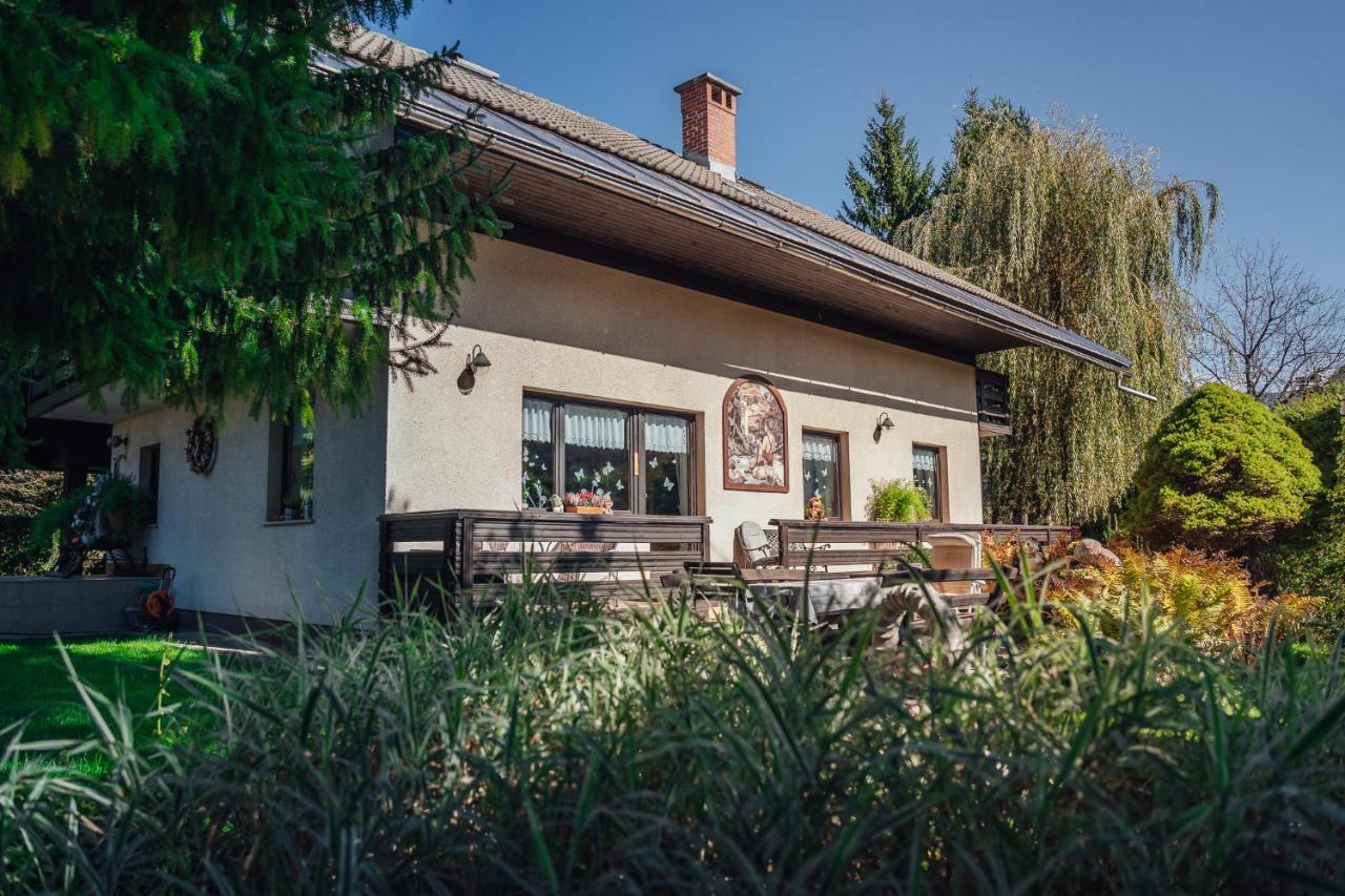 Apartma Borovc Mojstrana Esterno foto